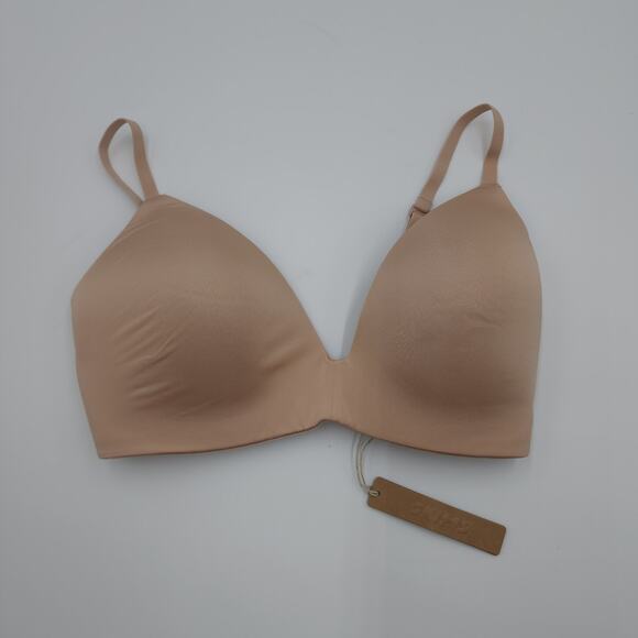 SKIMS Wireless Form T Shirt Demi Bra in Mica Size 32DD - Picture 1 of 8